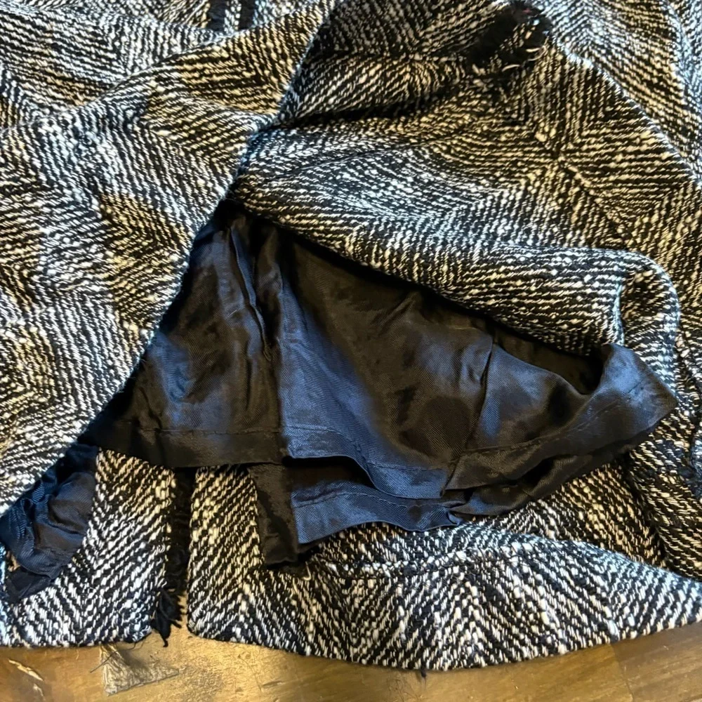 Zara Ausie Blogger Favorite Tweed Pencil Skirt Knee Textured Classy Old Money S